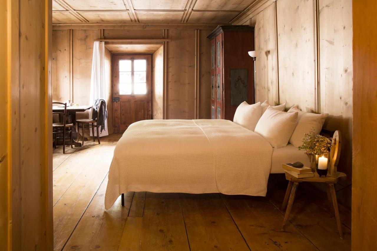 Hotel Chasa Chalavaina Mustair Ngoại thất bức ảnh
