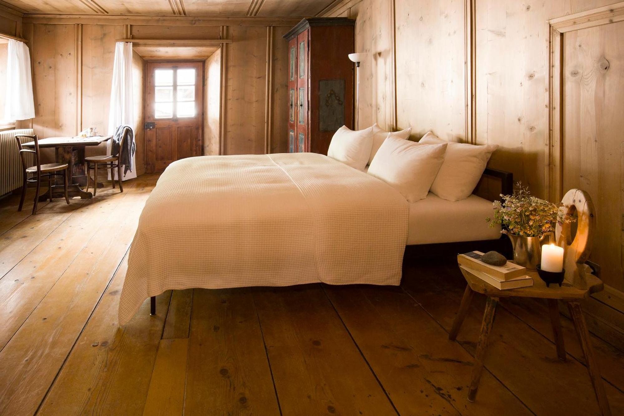 Hotel Chasa Chalavaina Mustair Phòng bức ảnh
