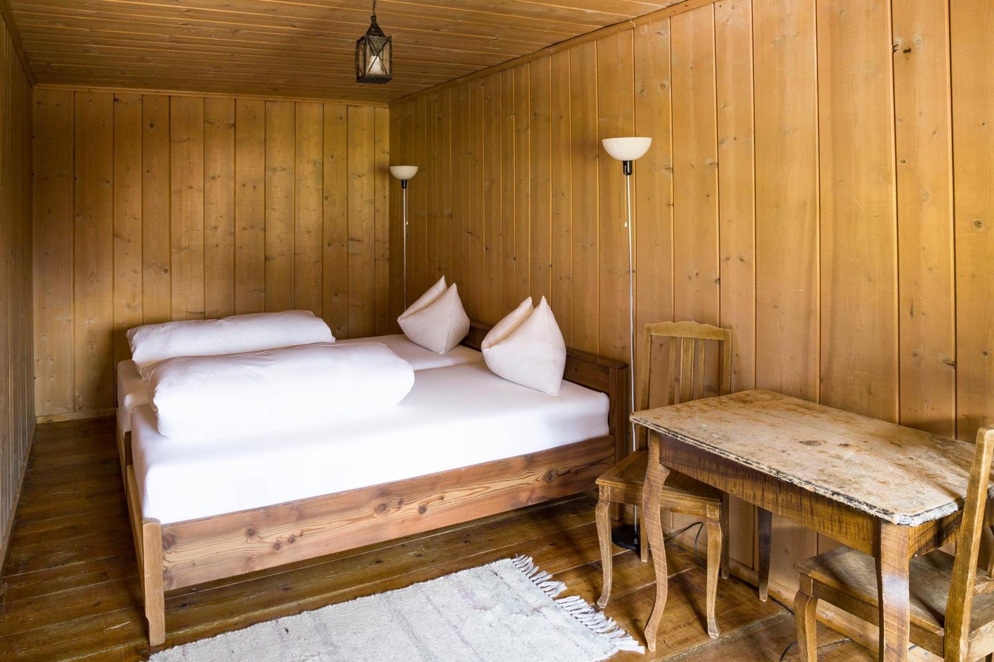 Hotel Chasa Chalavaina Mustair Phòng bức ảnh